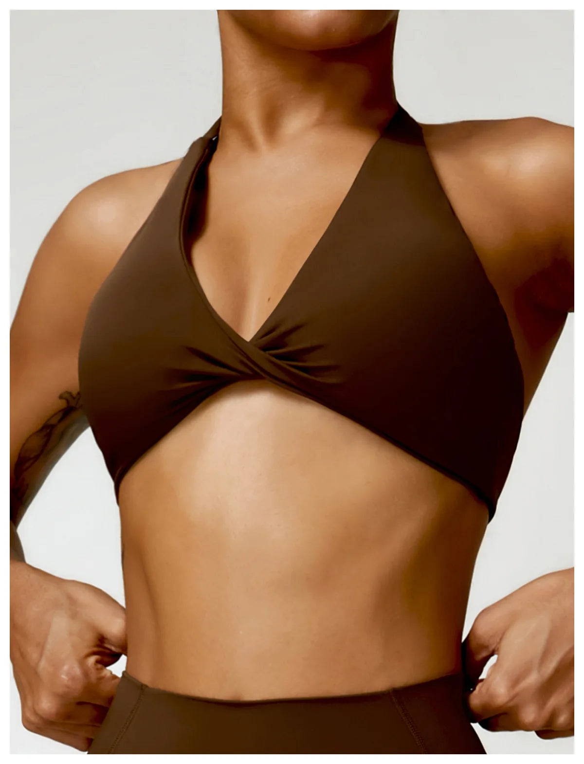 A&A ProSculpt Twist Push-up Sports Bra