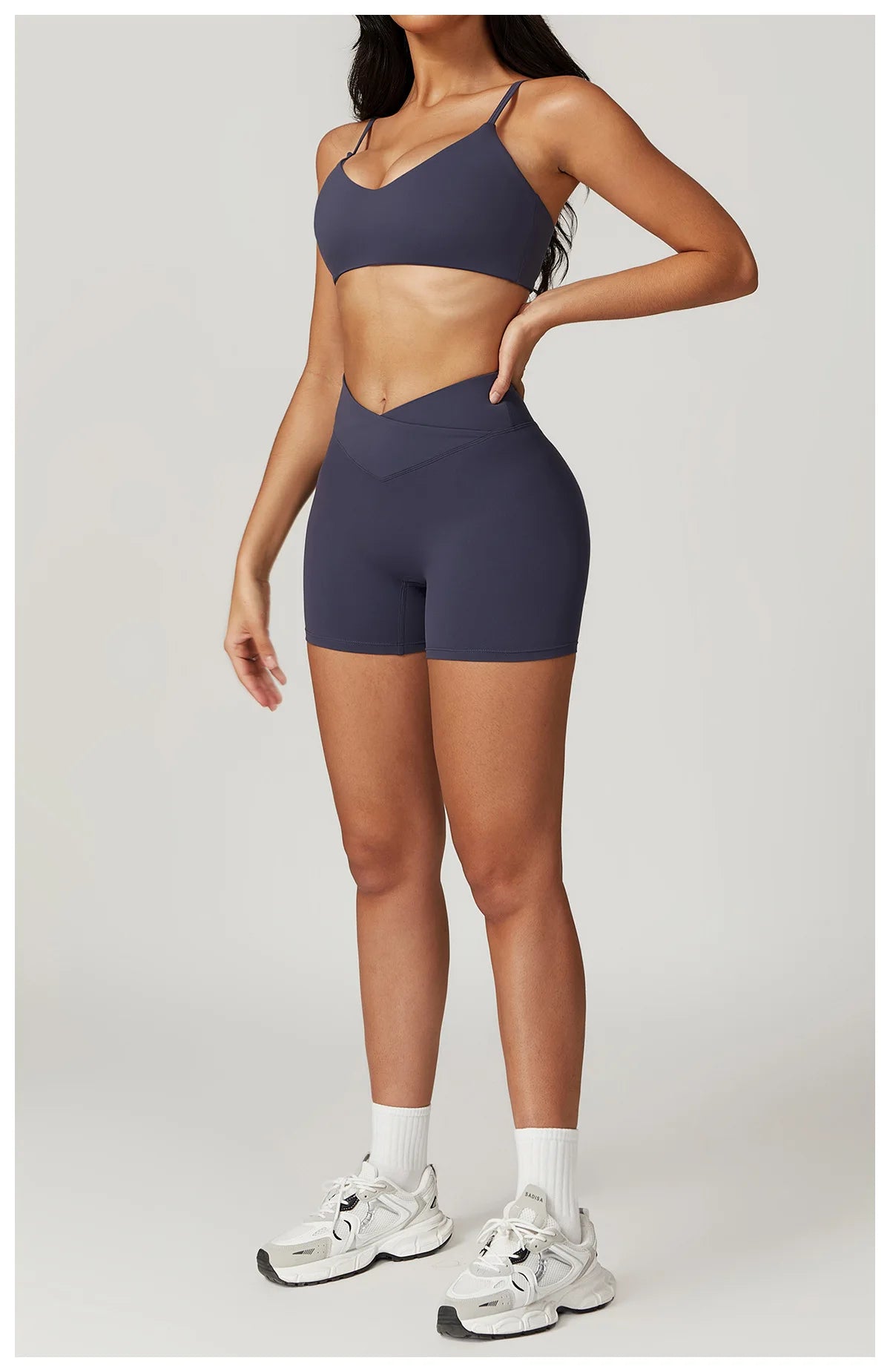 Ensemble soutien-gorge de sport et short V Scrunch A&amp;A ProSculpt